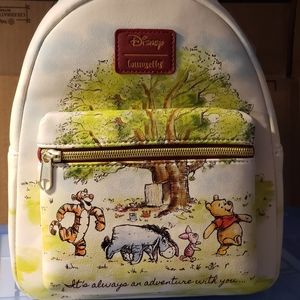 Winnie the pooh loungefly mini backpack